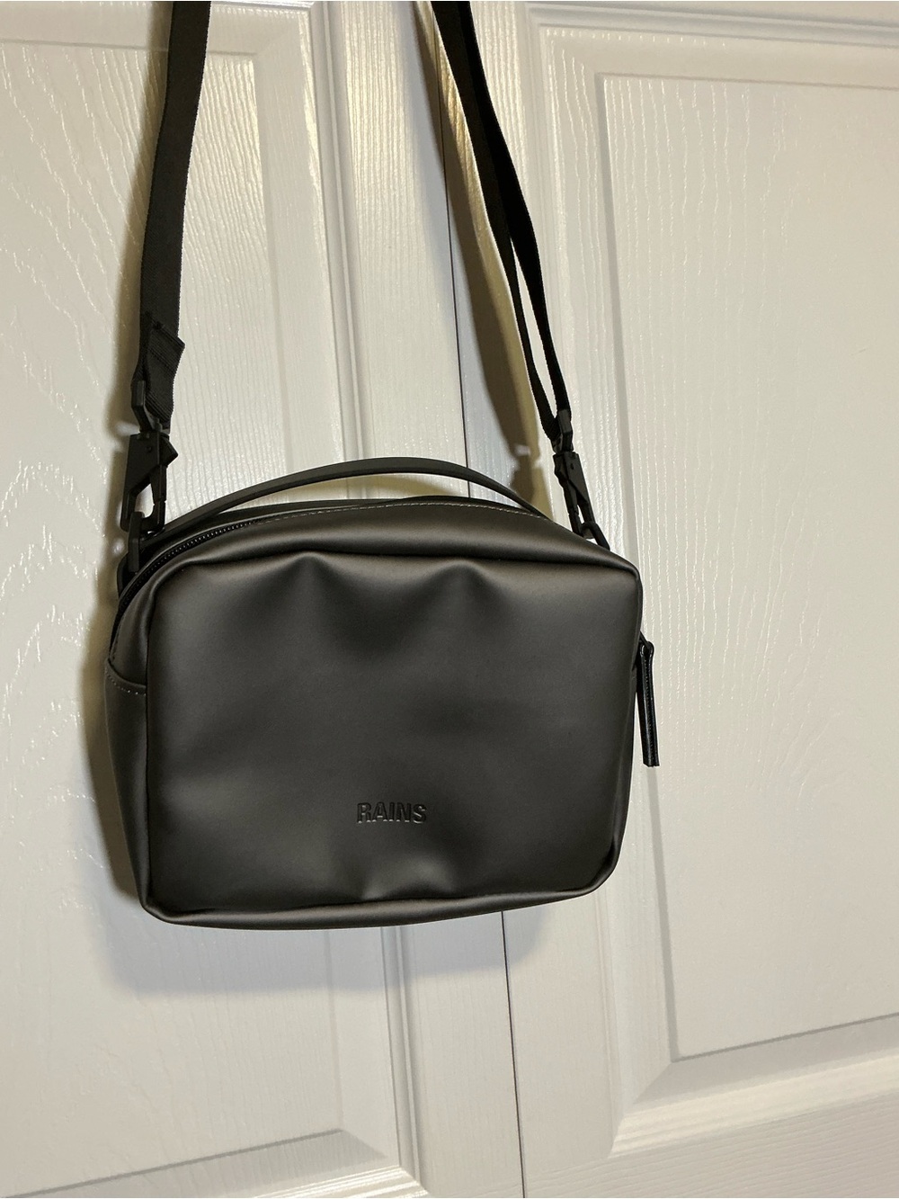 Rains waterproof unisex bag - Picture 5 of 7